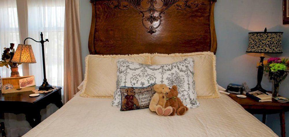 Westphal Mansion Inn Bed & Breakfast Hartford Екстер'єр фото