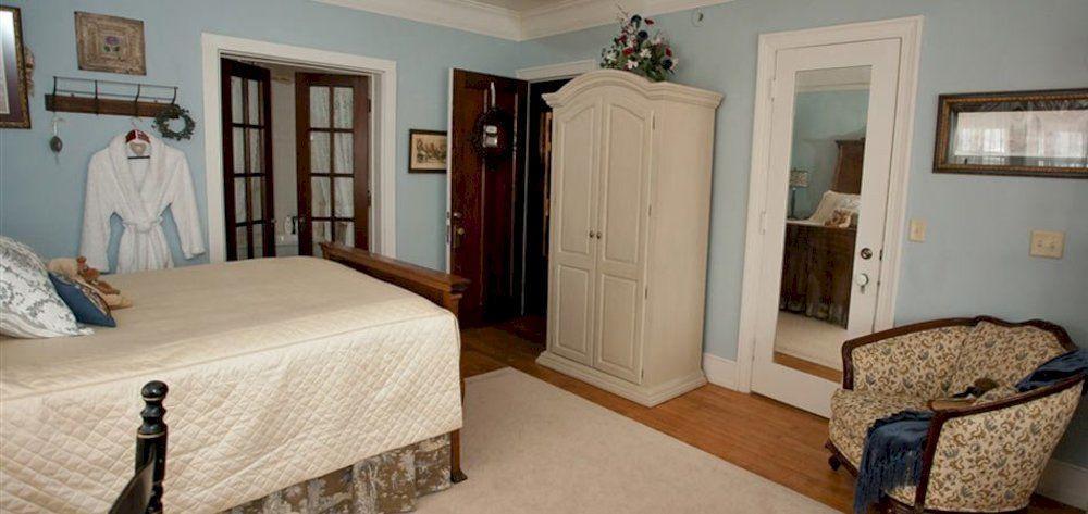Westphal Mansion Inn Bed & Breakfast Hartford Екстер'єр фото